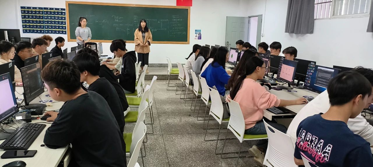 云南國(guó)土資源職業(yè)學(xué)院2024年技能競(jìng)賽“應(yīng)用軟件系統(tǒng)開(kāi)發(fā)”賽項(xiàng)圓滿落幕，助力云南軟件開(kāi)發(fā)人才培養(yǎng)